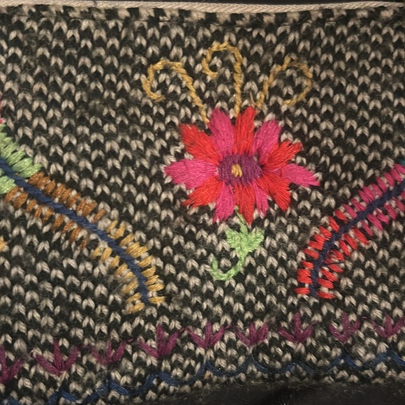 FREE**NATURAL LIFE SMALL zip case wHerringbone pattern and embroidery - Picture 2 of 4